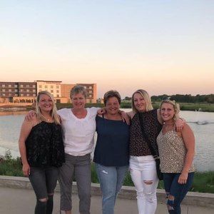 Meet your Posher, Debbie